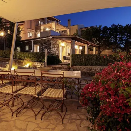Villa St Nicholas House With Private Heated Pool