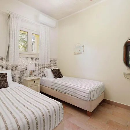 Villa St Nicholas House With Private Heated Pool