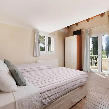 Villa St Nicholas House With Private Heated Pool Villa Dassia (Corfu)