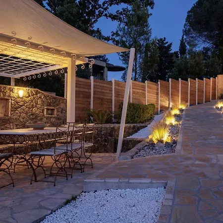 Villa Villa St Nicholas House With Private Heated Pool Dassia (Corfu)