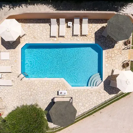 Villa St Nicholas House With Private Heated Pool Villa