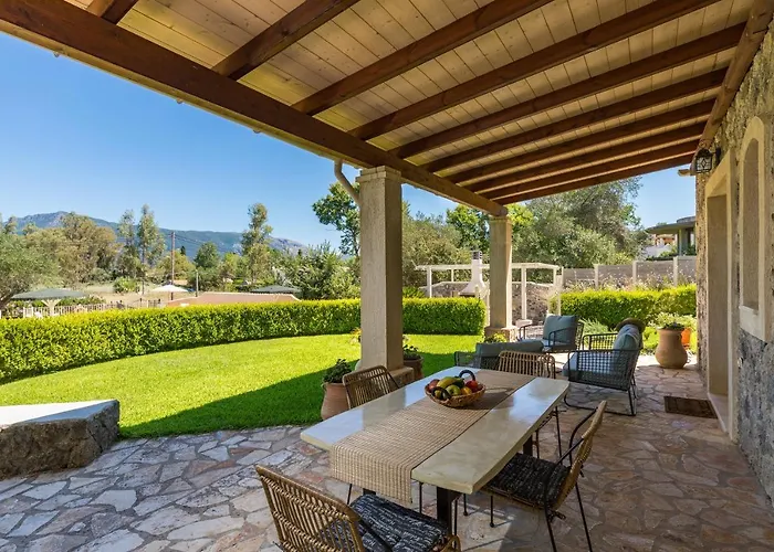 St Nicholas House With Private Heated Pool *