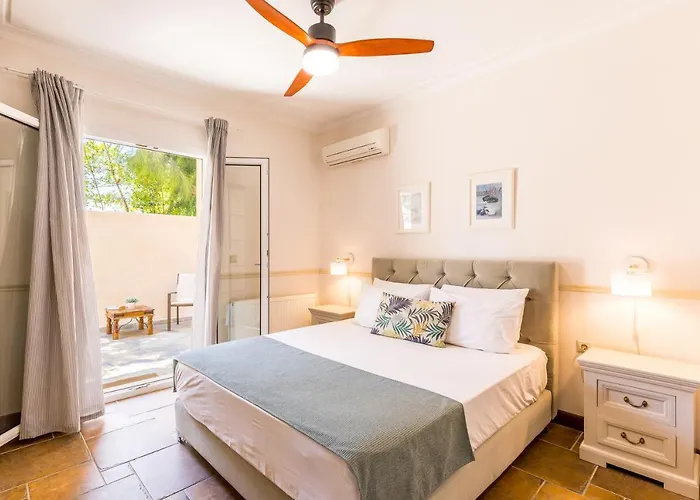 Вилла St Nicholas House With Private Heated Pool