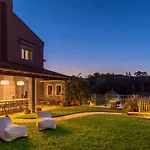 St Nicholas House With Private Heated Pool *